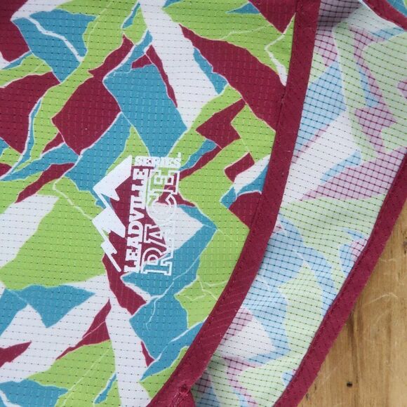 LA SPORTIVA RED/PLUM & LIME TRAIL RUNNING SHORT WITH LINER SIZE SMALL - Picture 2 of 10